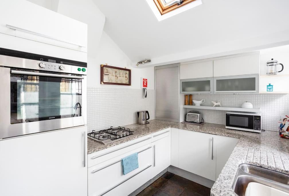 Old Anchor Cottage, Broadstairs. Екстериор снимка